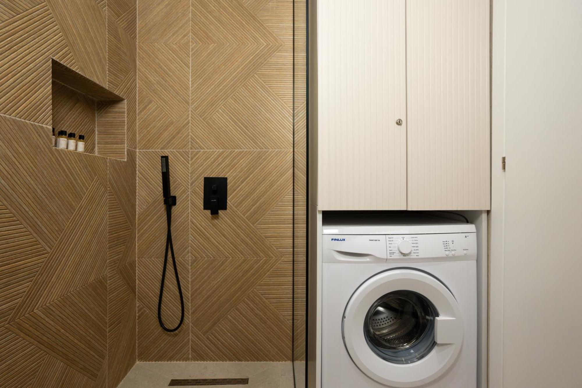 Sea Point Apartments Dıraç Dış mekan fotoğraf