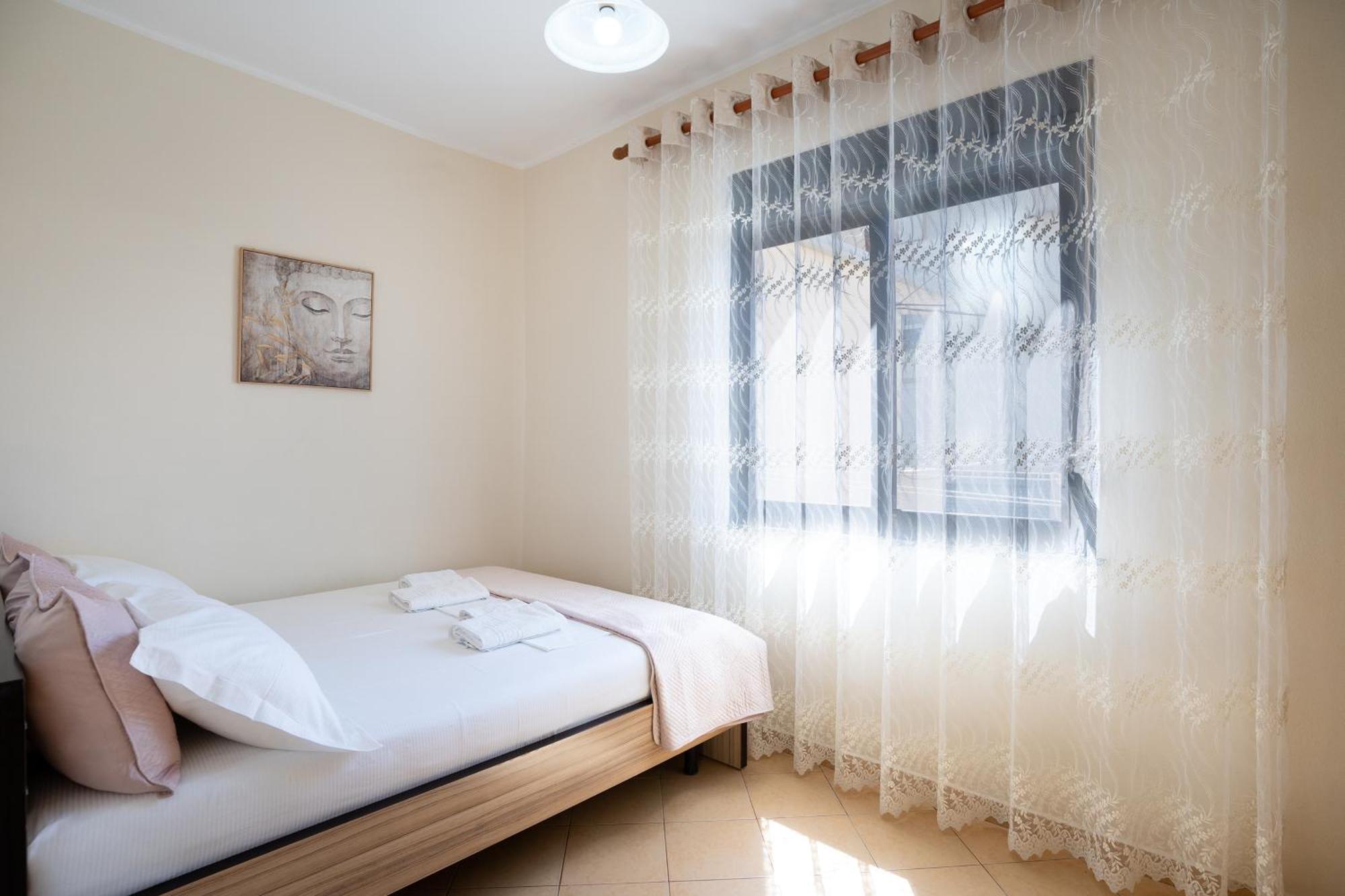 Sea Point Apartments Dıraç Dış mekan fotoğraf