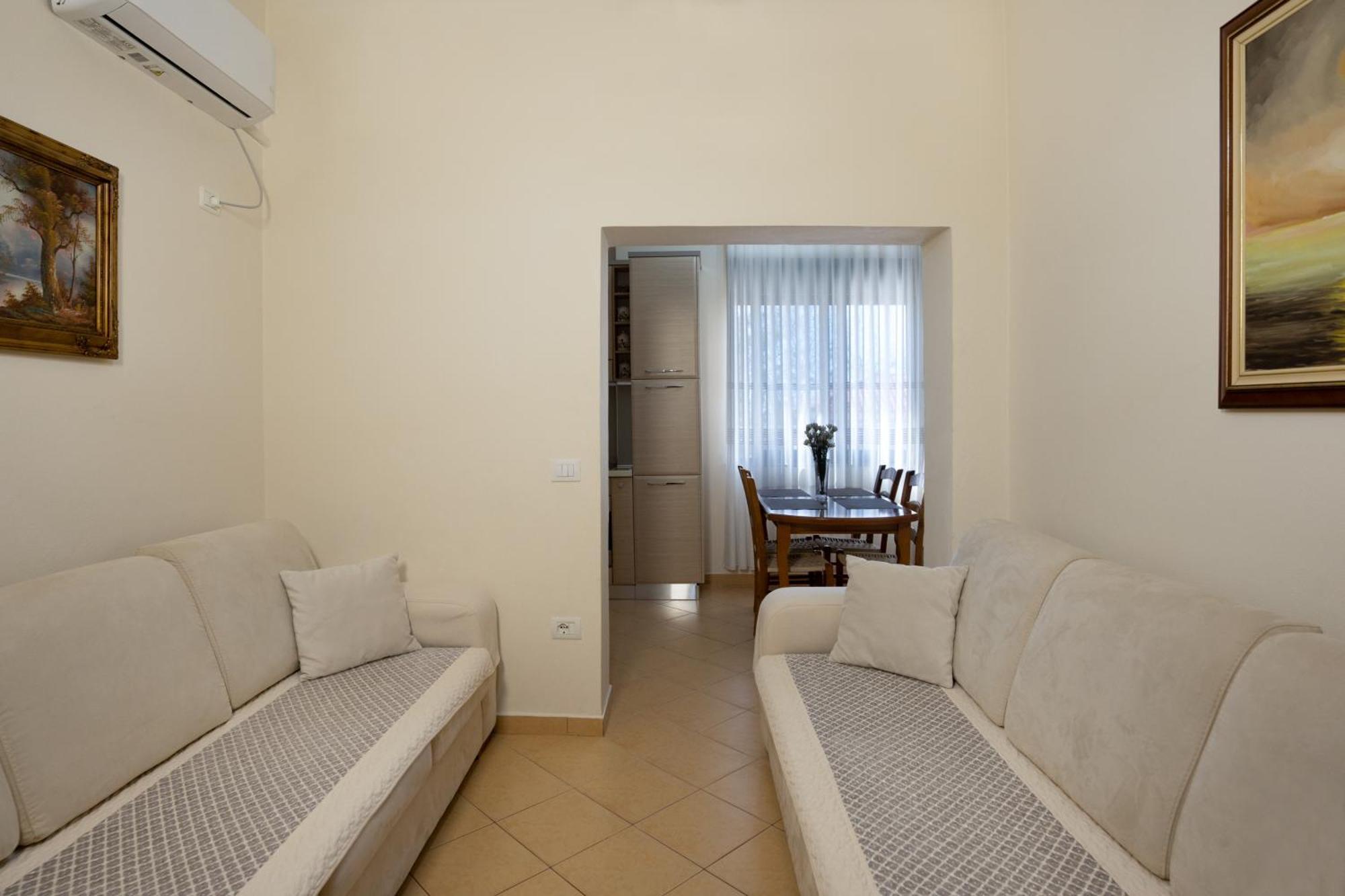 Sea Point Apartments Dıraç Dış mekan fotoğraf