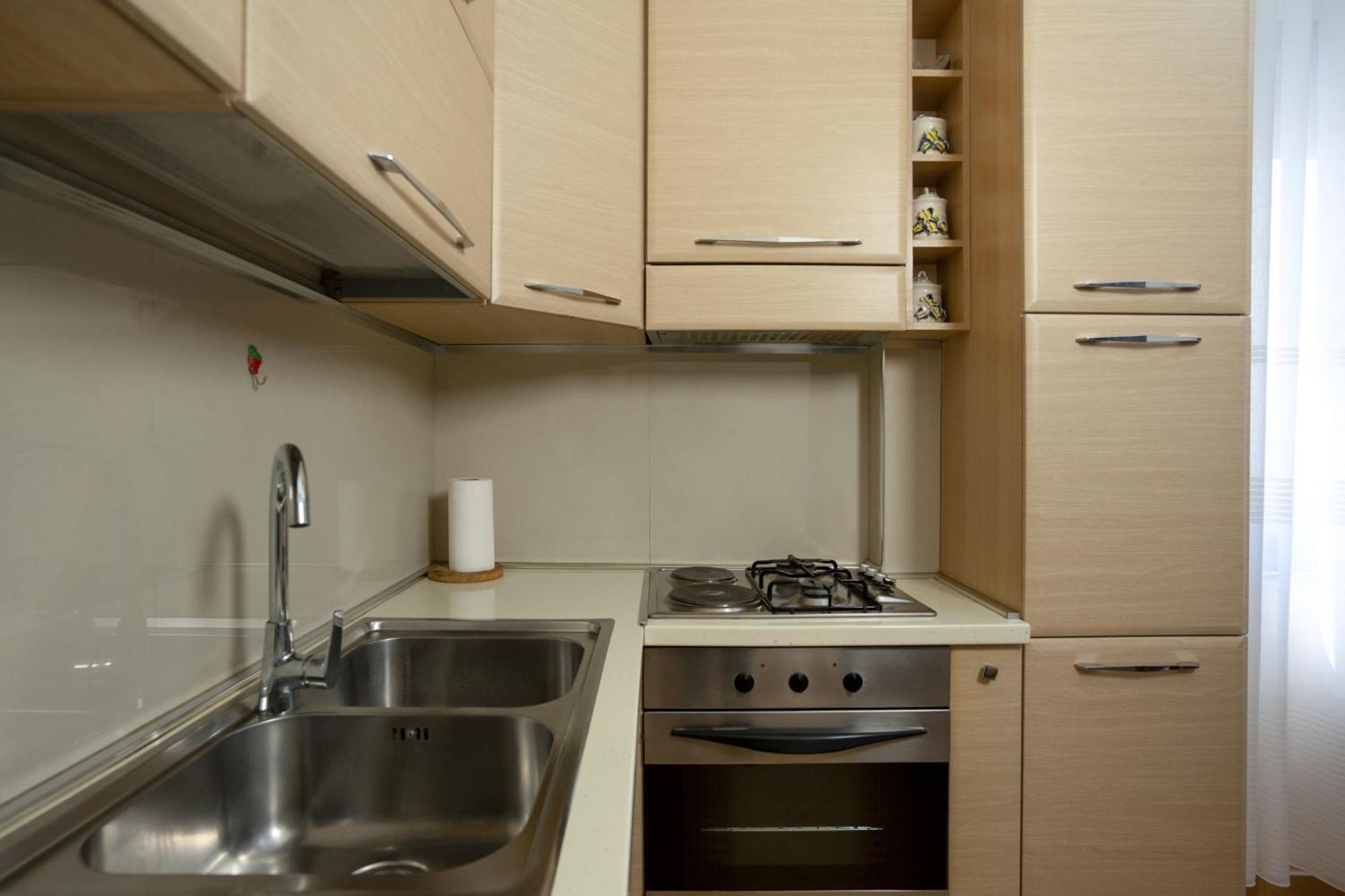 Sea Point Apartments Dıraç Dış mekan fotoğraf